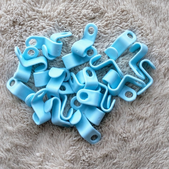 Closet Organization Space Saving Cascading Hanger Clip - Set of 25 - Blue - Picture 5 of 5